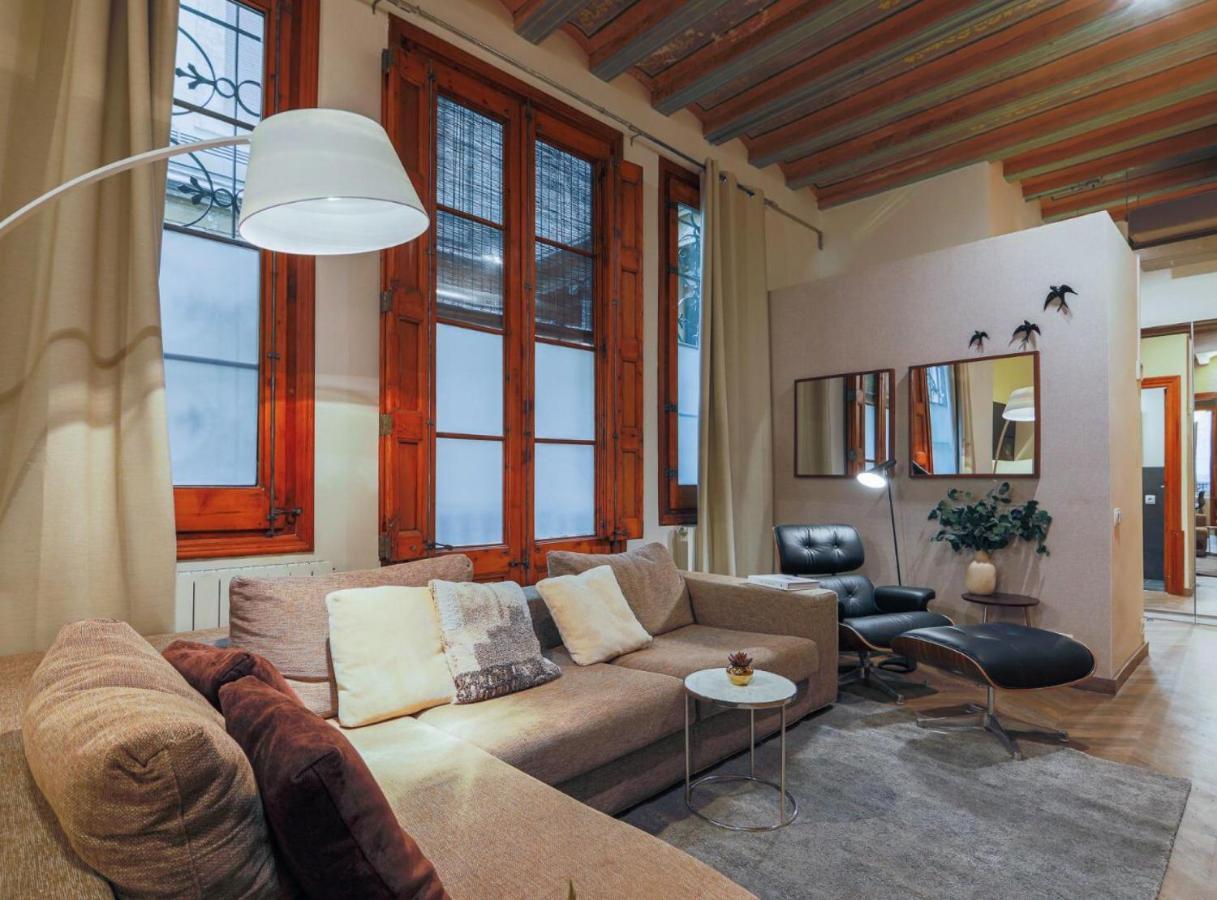Avinyo 2 Gotic - Spacious Loft In Gothic Quarter! Барселона Экстерьер фото