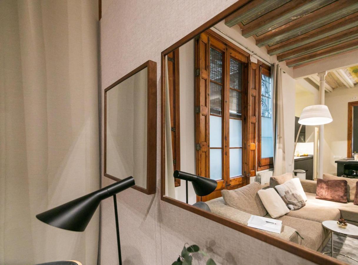 Avinyo 2 Gotic - Spacious Loft In Gothic Quarter! Барселона Экстерьер фото